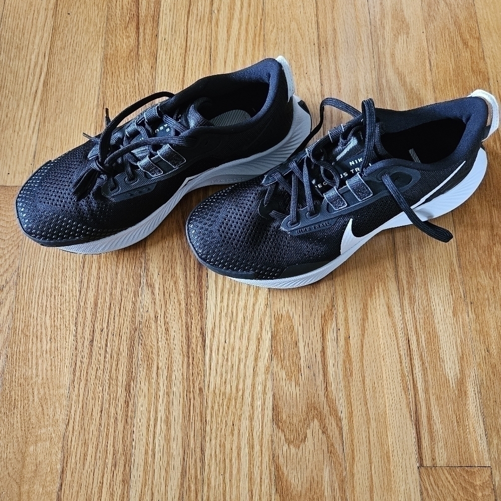 Nike Women's Pegasus Trail 3 Running Shoes in size 7.5 NIB - Picture 6 of 10